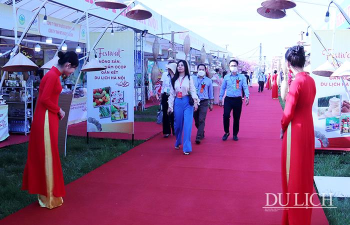 Không gian tổ chức Festival nông sản, sản phẩm OCOP gắn kết du lịch Hà Nội năm 2022